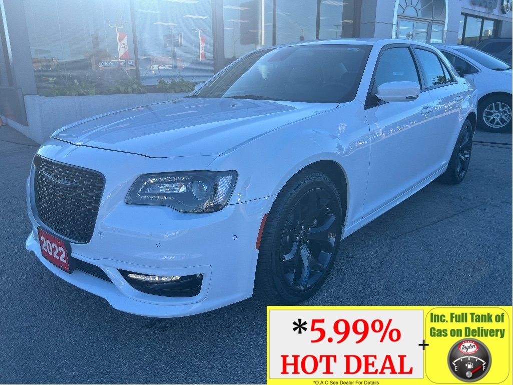Chrysler 300 Touring L RWD 2022