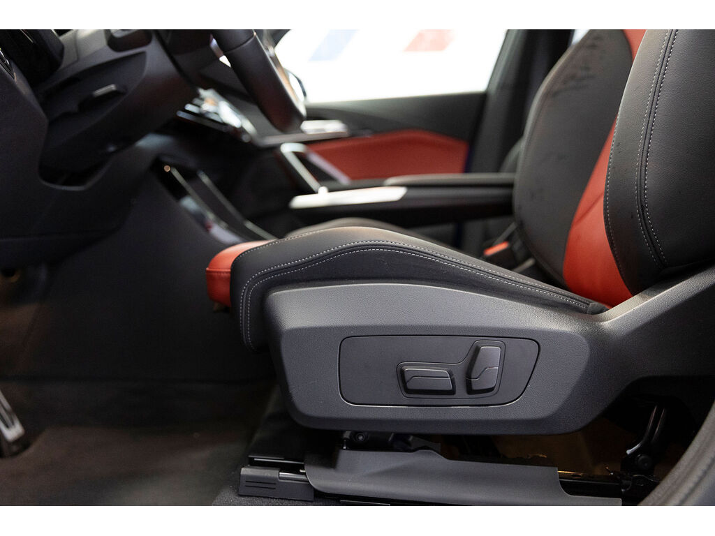 2025 BMW X1 xDrive28i, 温哥华, 全款车