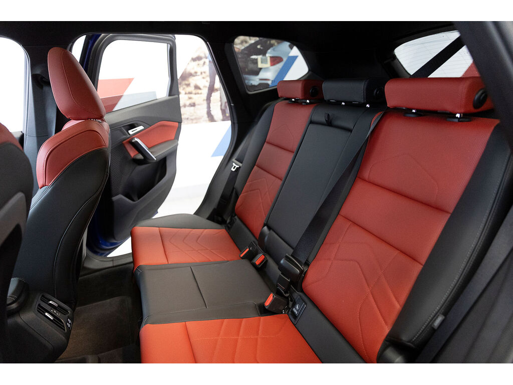 2025 BMW X1 xDrive28i, 温哥华, 全款车