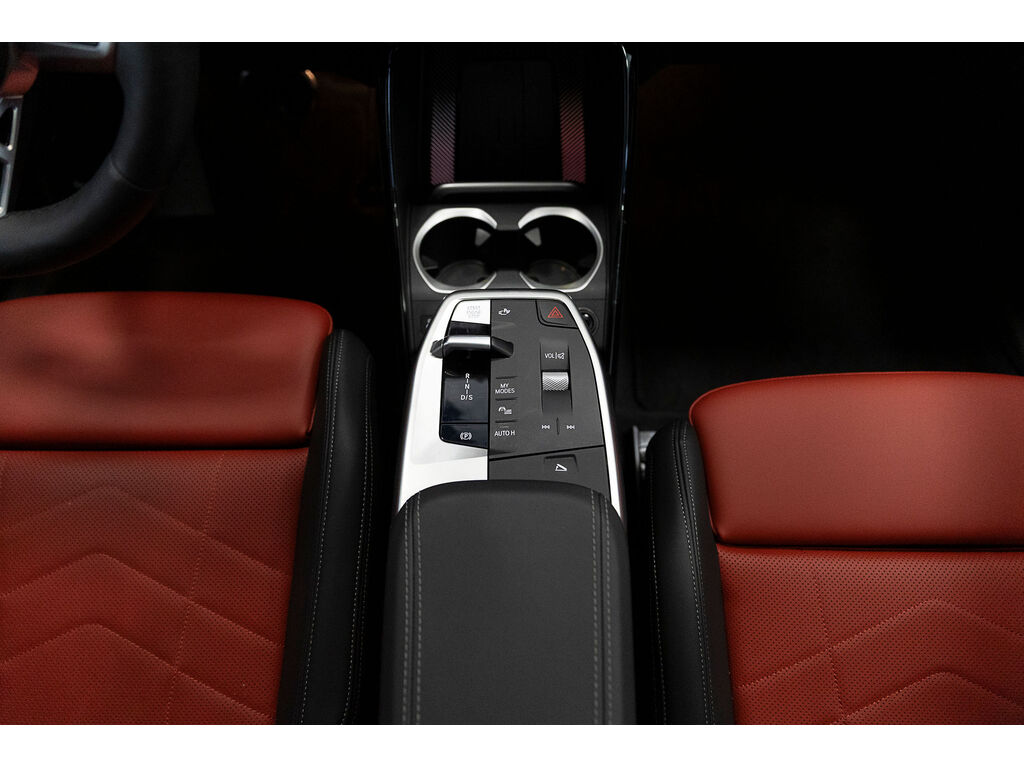 2025 BMW X1 xDrive28i, 温哥华, 全款车