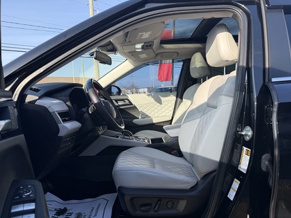 used 2023 Mitsubishi Outlander PHEV car, priced at $35,950