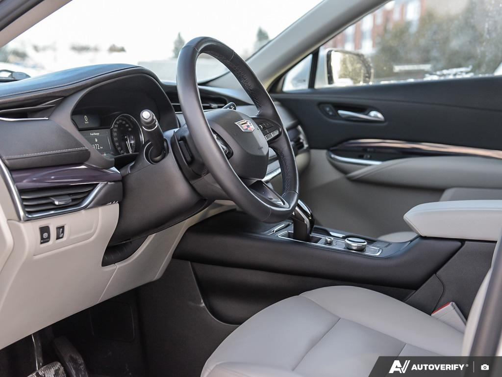 2022 Cadillac XT4 - Gallery image 11