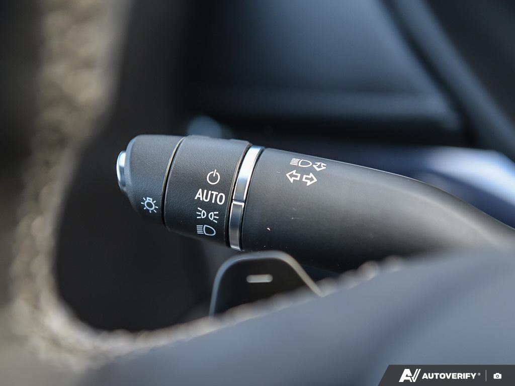 2022 Cadillac XT4 - Gallery image 14