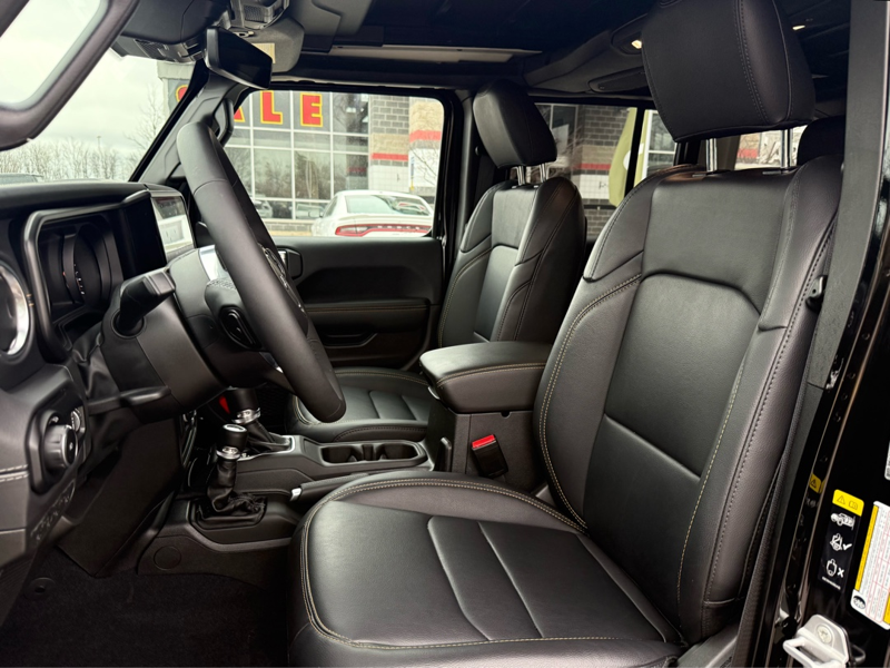 2025 Jeep Wrangler 4-Door - Gallery image 12