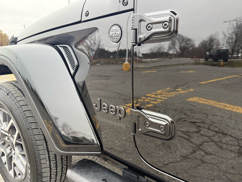 2025 Jeep Wrangler 4-Door - Gallery image 8