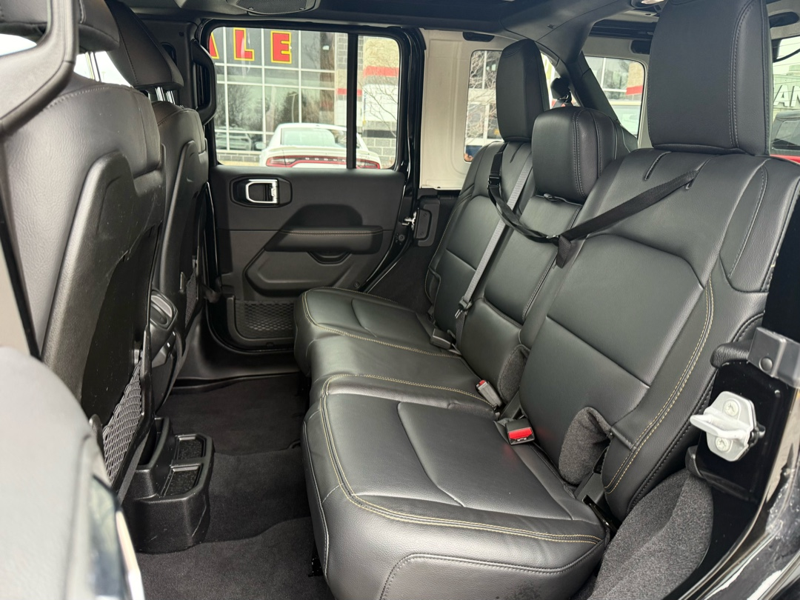 2025 Jeep Wrangler 4-Door - Gallery image 24