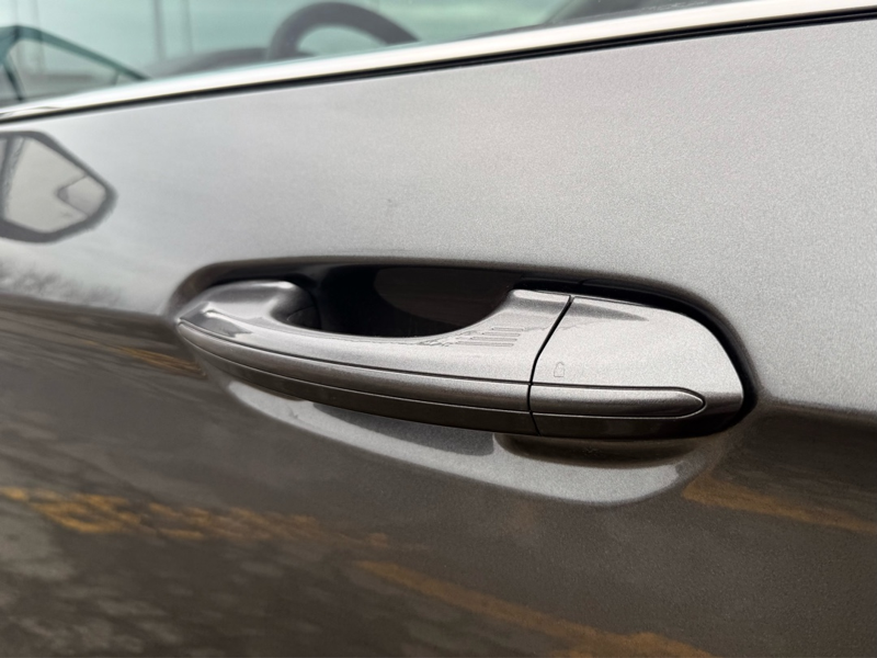 2018 Ford Edge - Gallery image 9