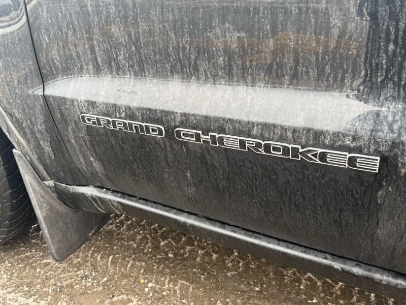 2017 Jeep Grand Cherokee - Gallery image 7