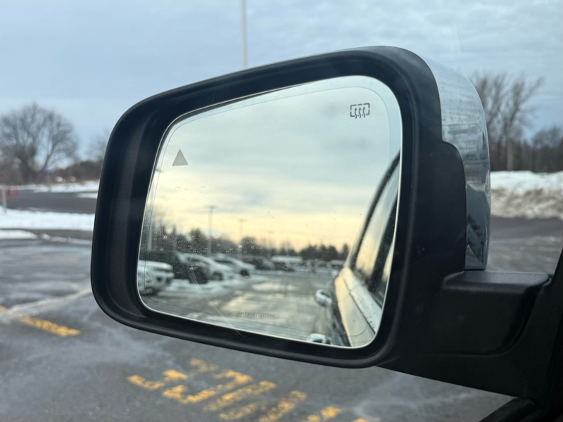 2017 Jeep Grand Cherokee - Gallery image 9