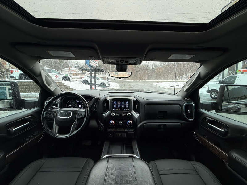 2023 GMC Sierra 3500HD - Gallery image 11