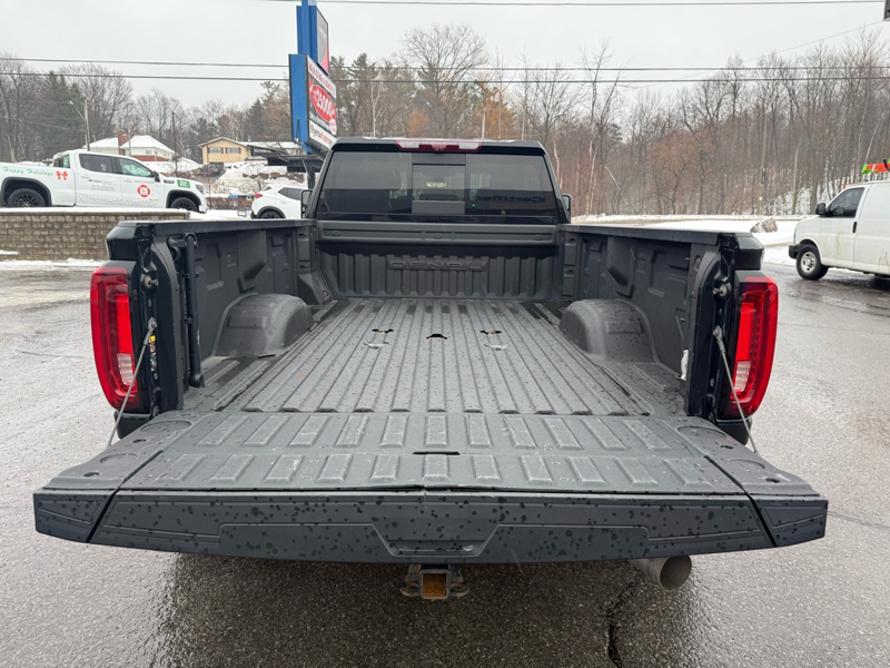2023 GMC Sierra 3500HD - Gallery image 8