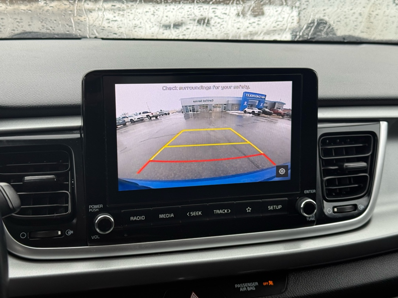 2021 Kia Rio 5-Door - Gallery image 21