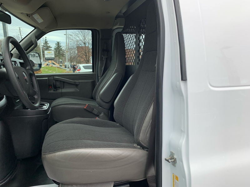 2023 GMC Savana Cargo - Gallery image 17