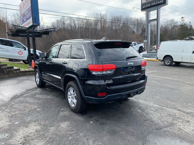 2016 Jeep Grand Cherokee - Gallery image 2