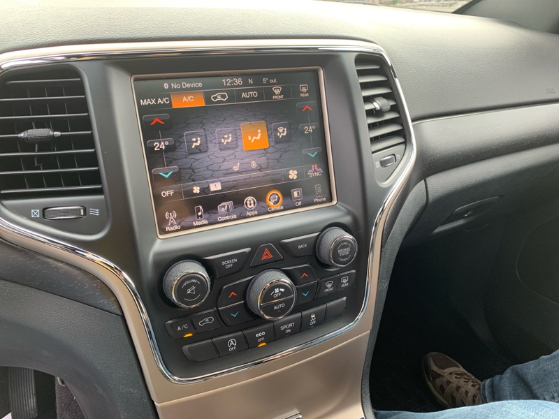 2016 Jeep Grand Cherokee - Gallery image 22