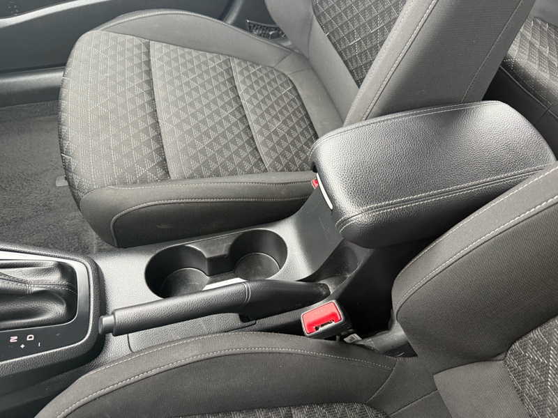 2021 Kia Rio 5-Door - Gallery image 24