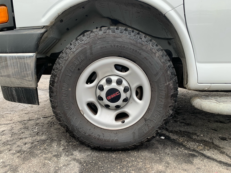 2023 GMC Savana Cargo - Gallery image 8