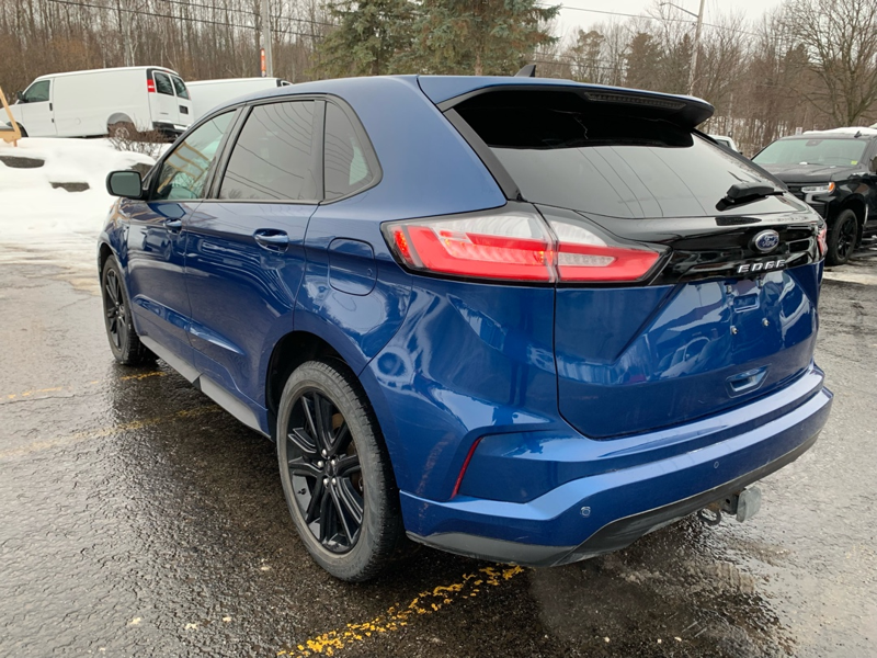 2022 Ford Edge - Gallery image 4
