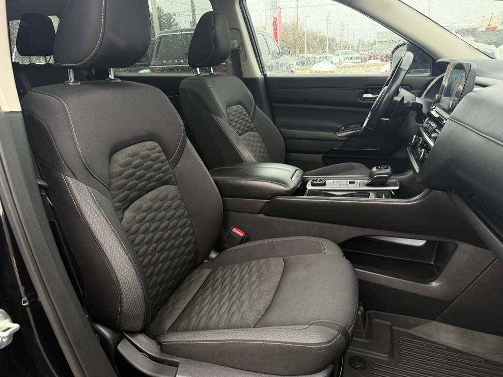 2022 Nissan Pathfinder - Gallery image 24