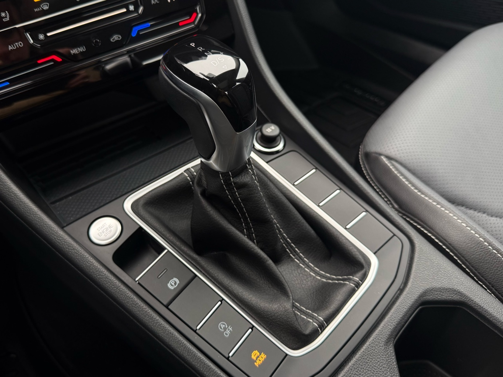 2025 Volkswagen Jetta - Gallery image 20