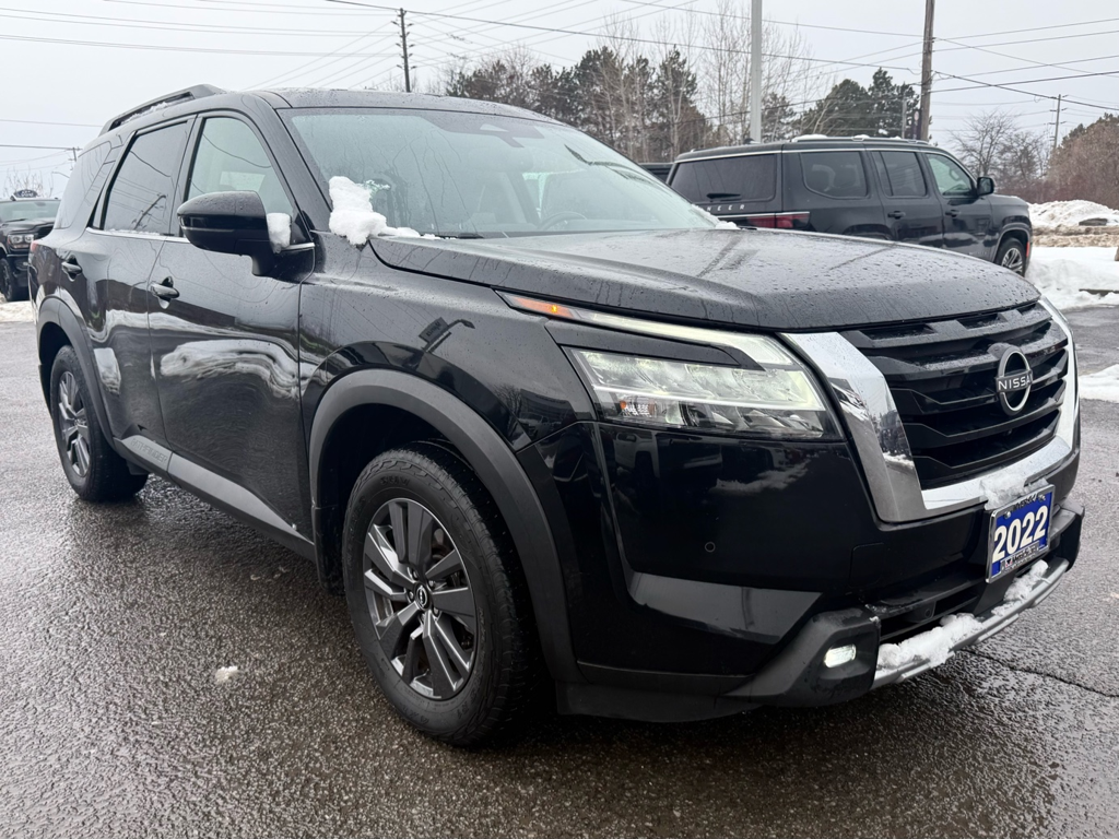 2022 Nissan Pathfinder - Gallery image 3