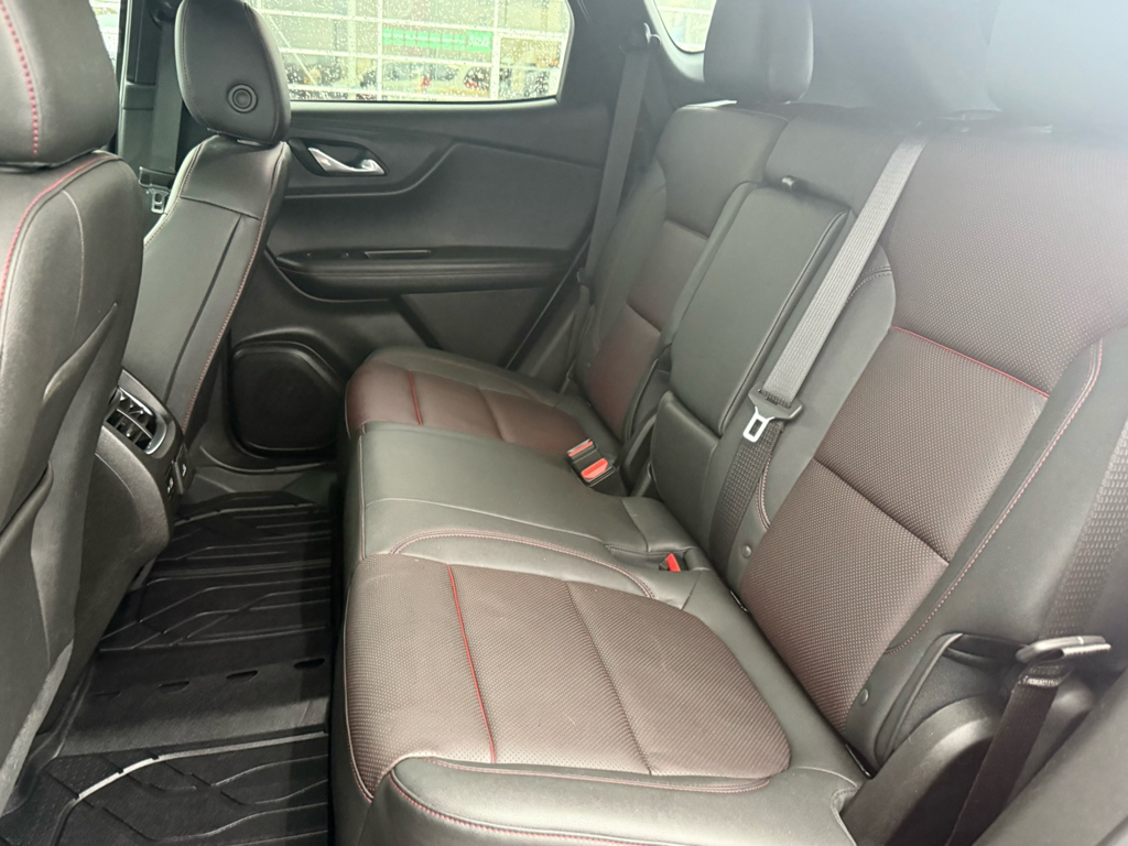2025 Chevrolet Blazer - Gallery image 27