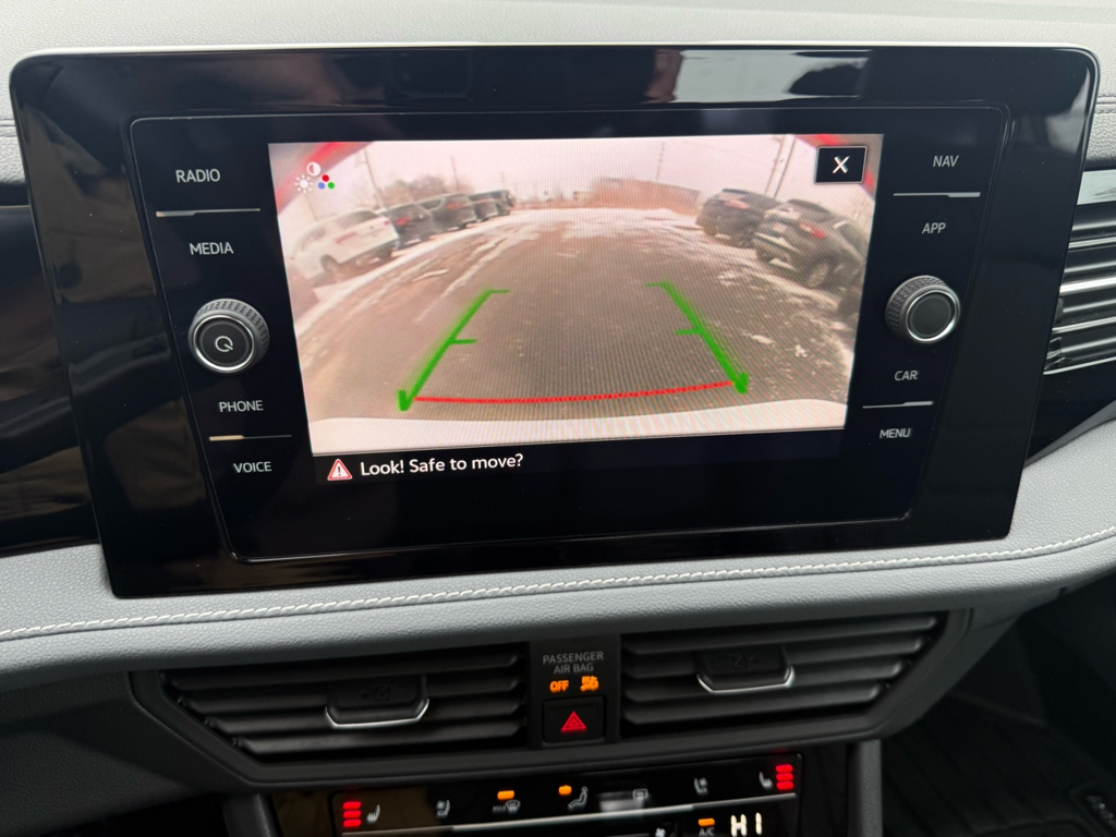 2025 Volkswagen Jetta - Gallery image 18