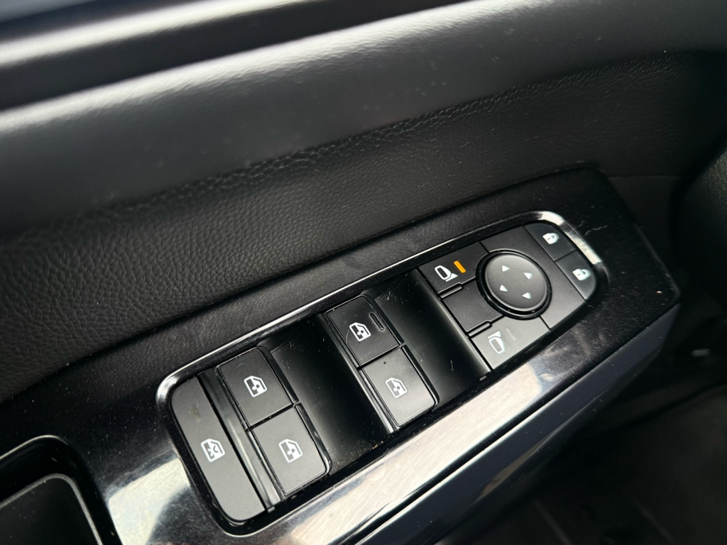 2022 Nissan Pathfinder - Gallery image 10