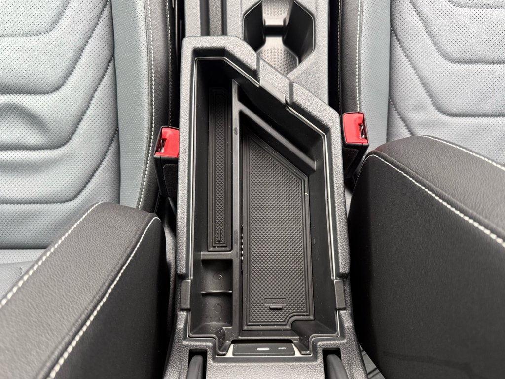 2025 Volkswagen Jetta - Gallery image 29