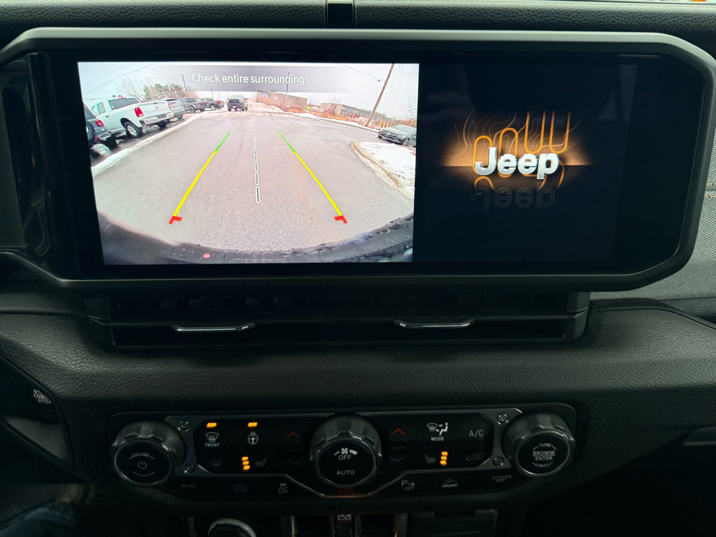 2024 Jeep Wrangler 4xe - Gallery image 20