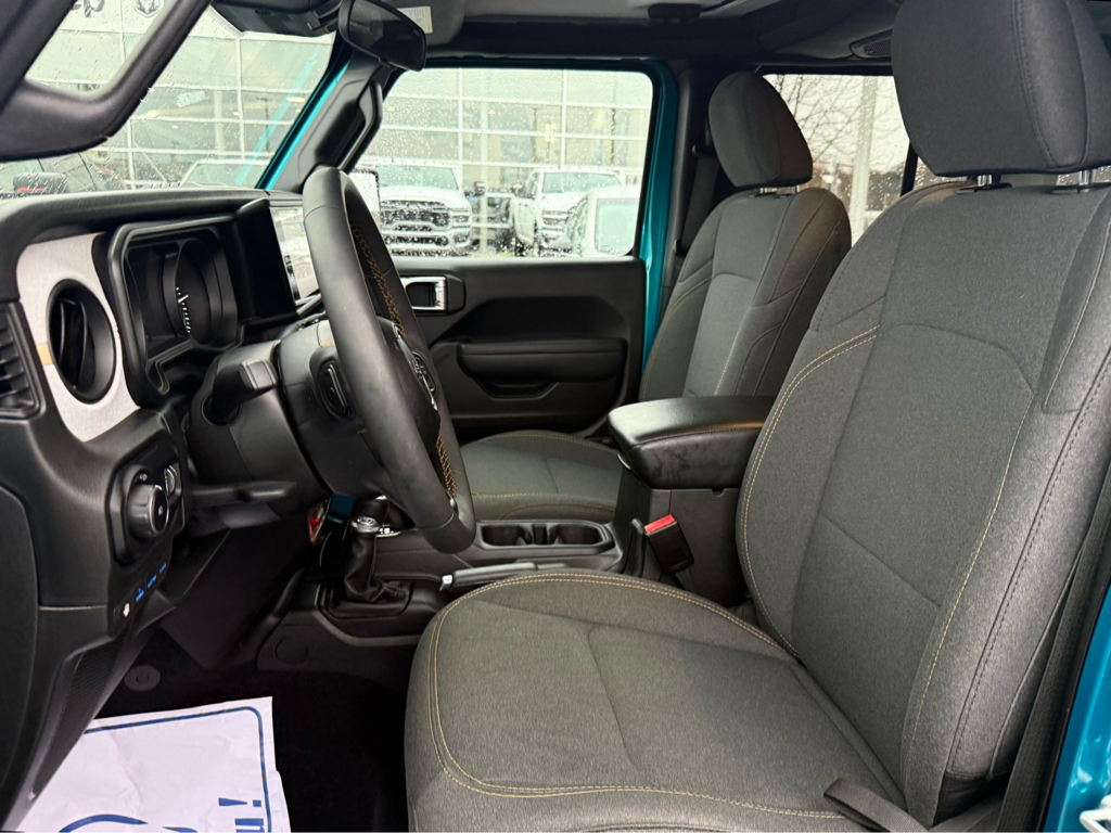 2024 Jeep Wrangler 4xe - Gallery image 12