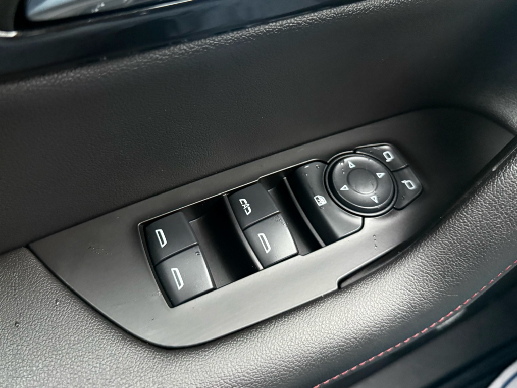 2025 Chevrolet Blazer - Gallery image 12