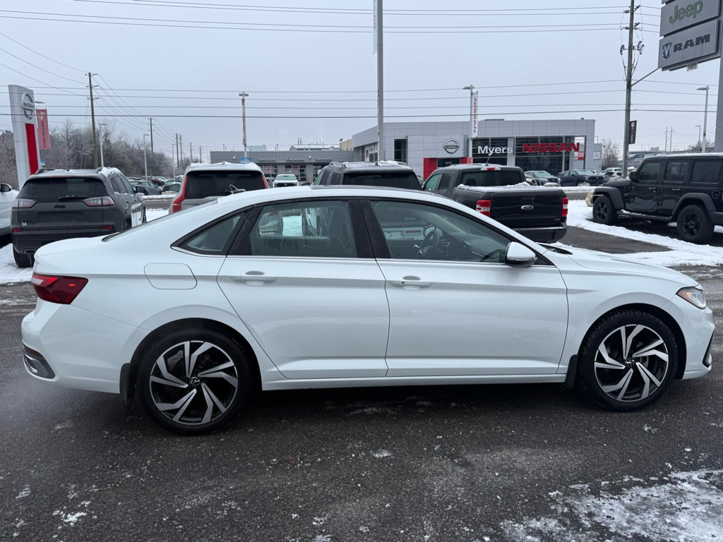 2025 Volkswagen Jetta - Gallery image 4