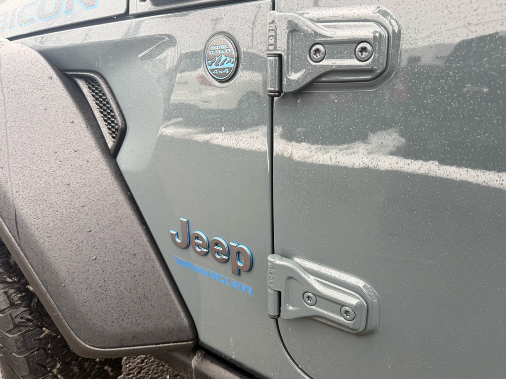 2024 Jeep Wrangler 4xe - Gallery image 8
