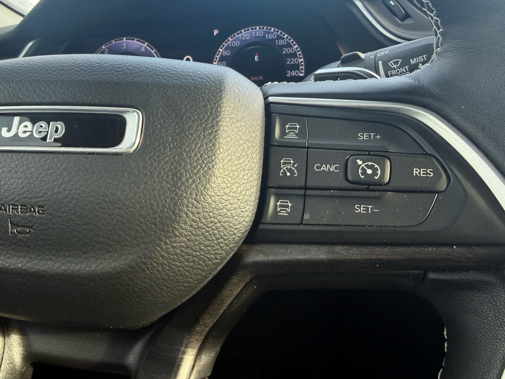 2022 Jeep Grand Cherokee L - Gallery image 15