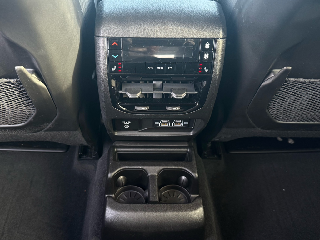 2022 Jeep Grand Cherokee L - Gallery image 30