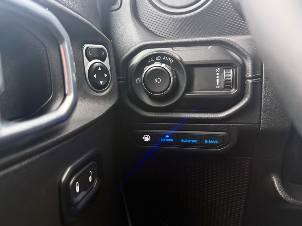2024 Jeep Wrangler 4xe - Gallery image 12