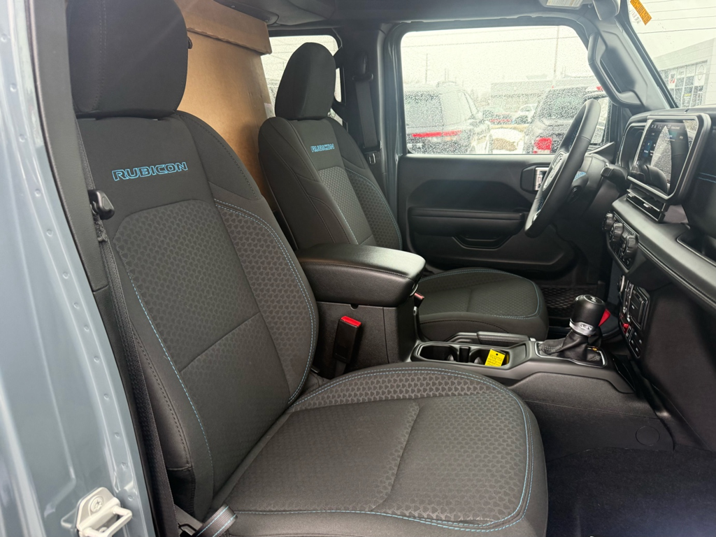 2024 Jeep Wrangler 4xe - Gallery image 21