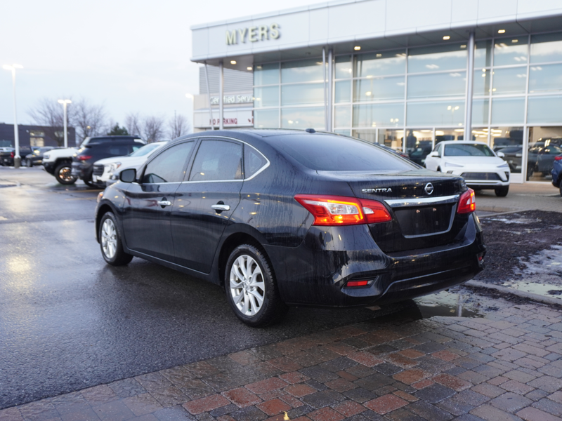 2019 Nissan Sentra - Gallery image 2
