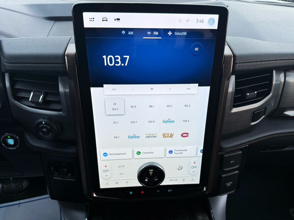 2023 Ford F-150 Lightning - Gallery image 20