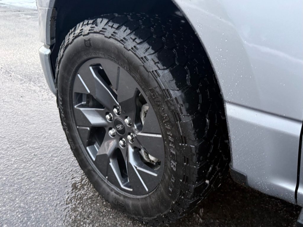 2023 Ford F-150 Lightning - Gallery image 7