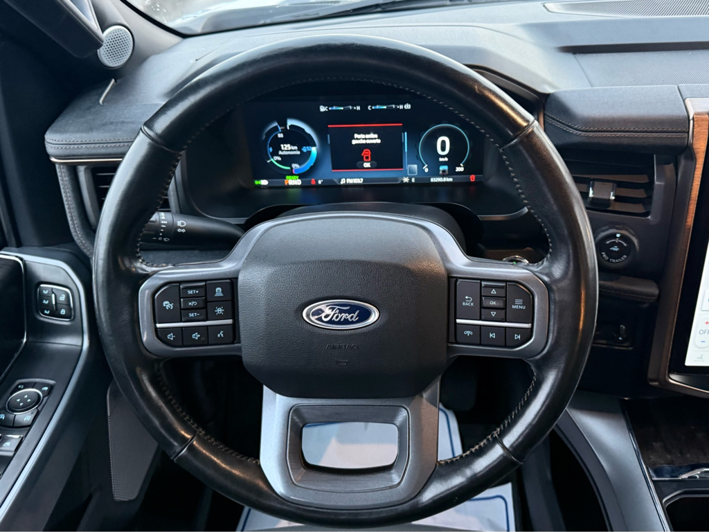 2023 Ford F-150 Lightning - Gallery image 2