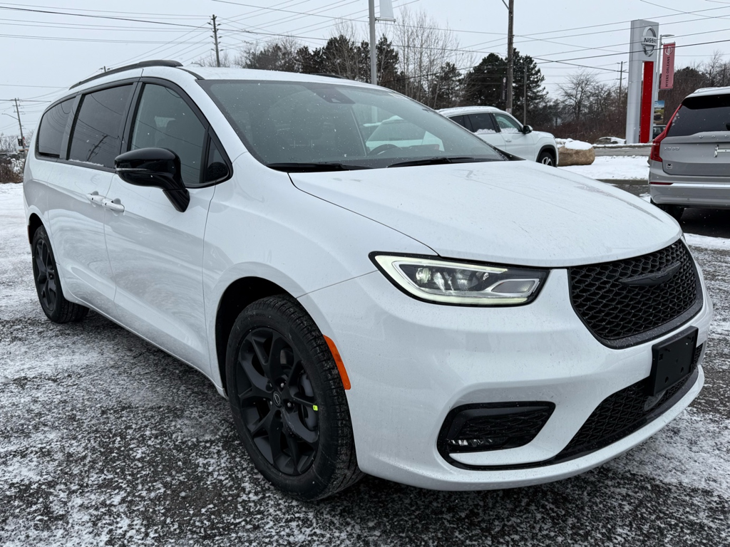 2026 Chrysler Pacifica