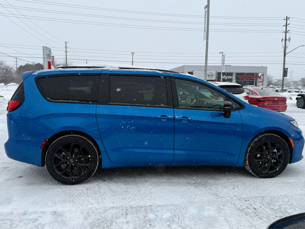 2026 Chrysler Pacifica