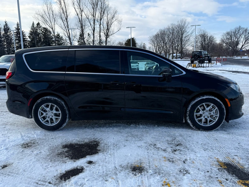 2026 Chrysler Grand Caravan