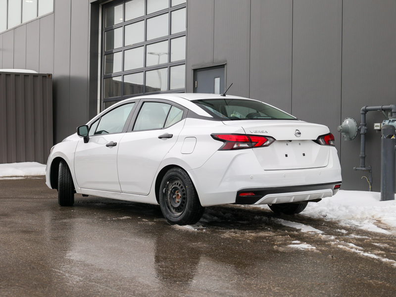 2022 Nissan Versa - Gallery image 3