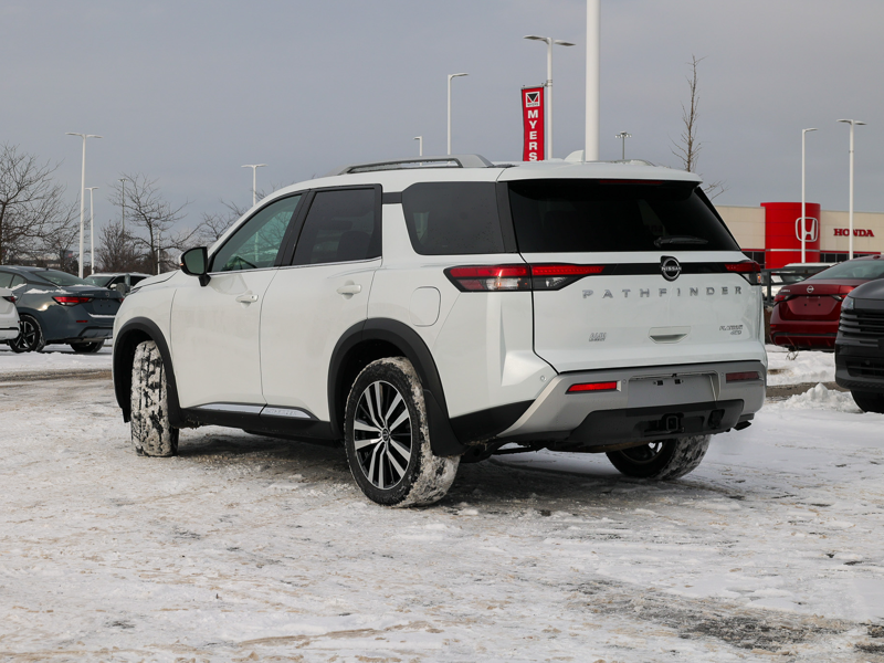 2025 Nissan Pathfinder - Gallery image 3