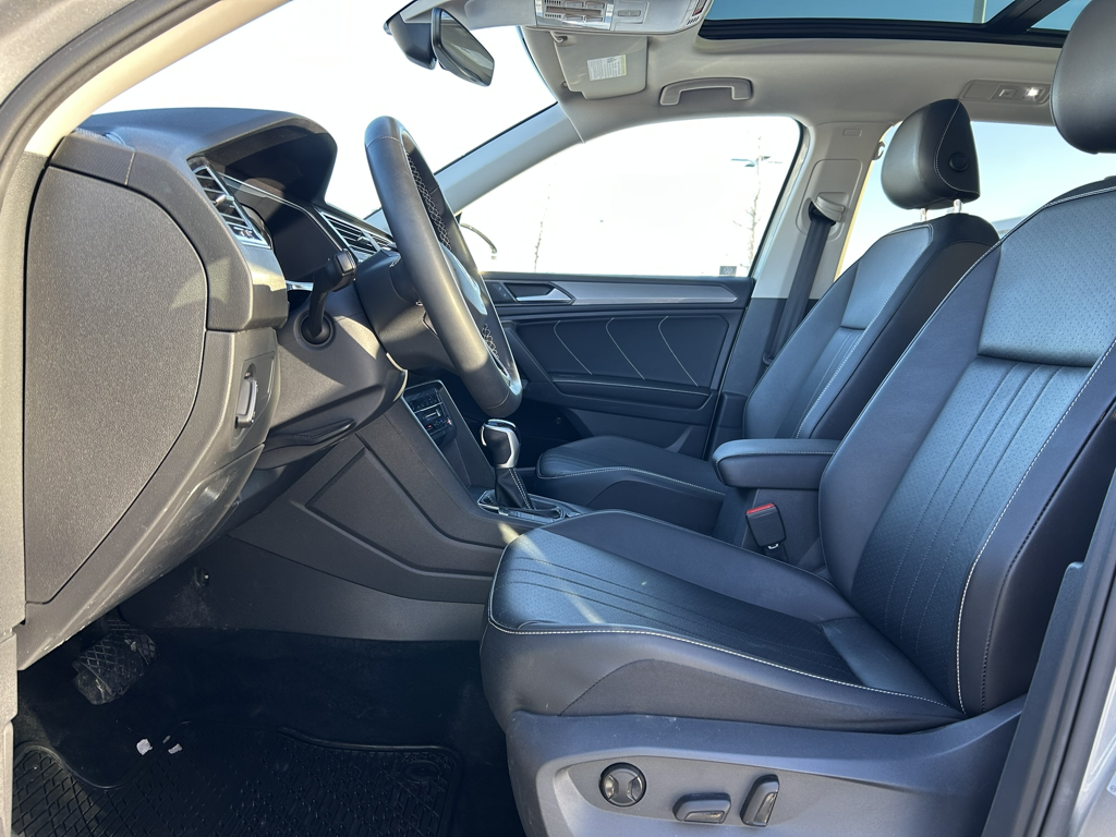 2022 Volkswagen Tiguan - Gallery image 9