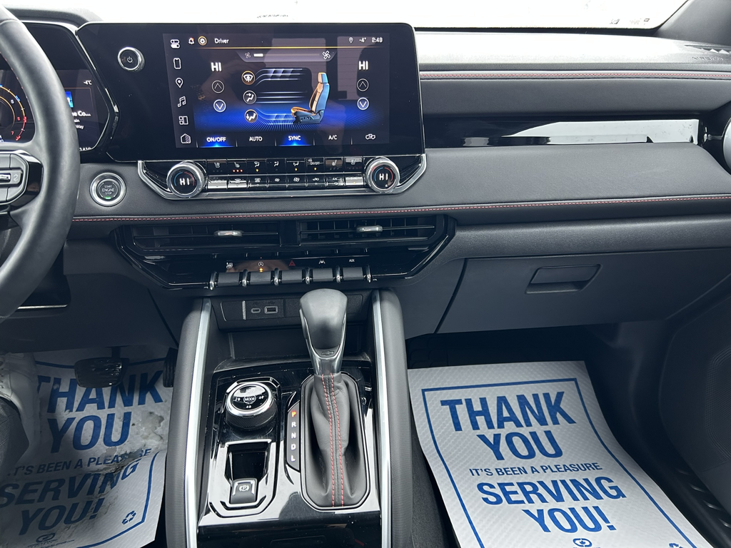 2024 Chevrolet Colorado - Gallery image 18