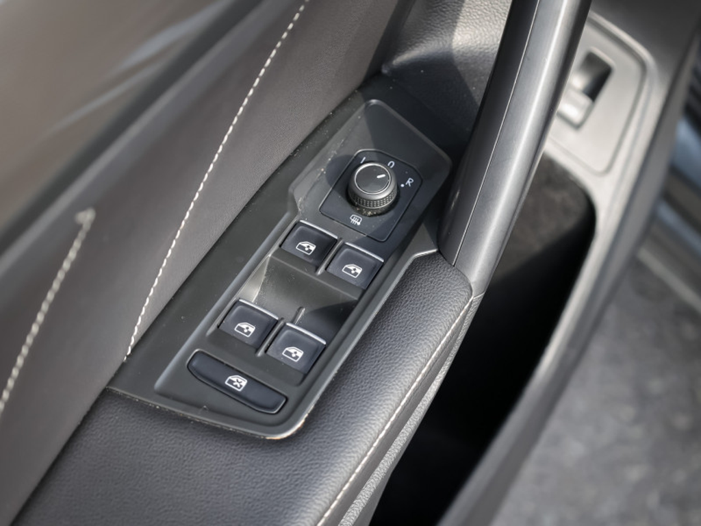 2024 Volkswagen Tiguan - Gallery image 18